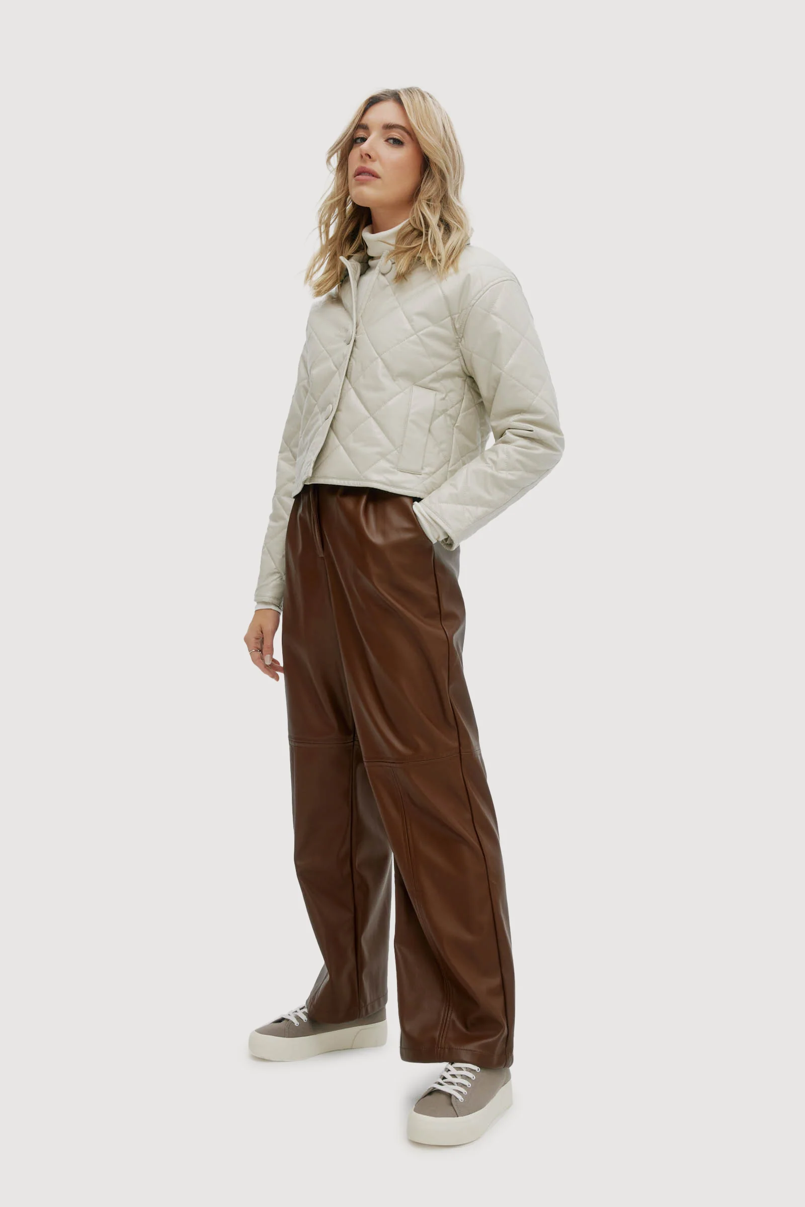 Alana - Image 3