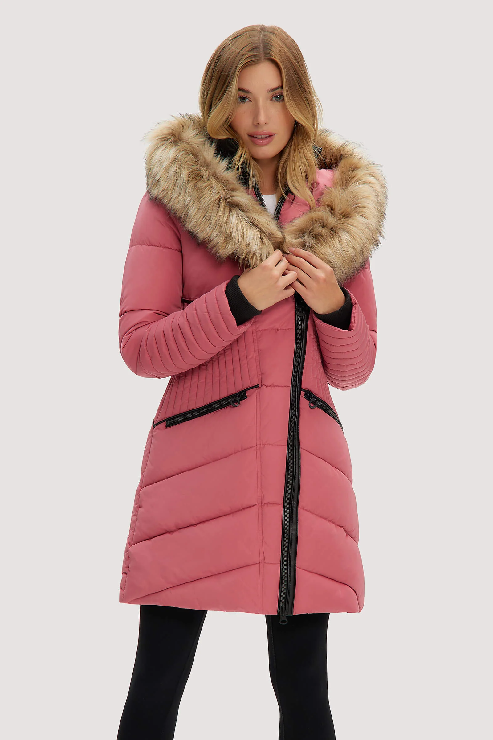 Gigi - Image 24