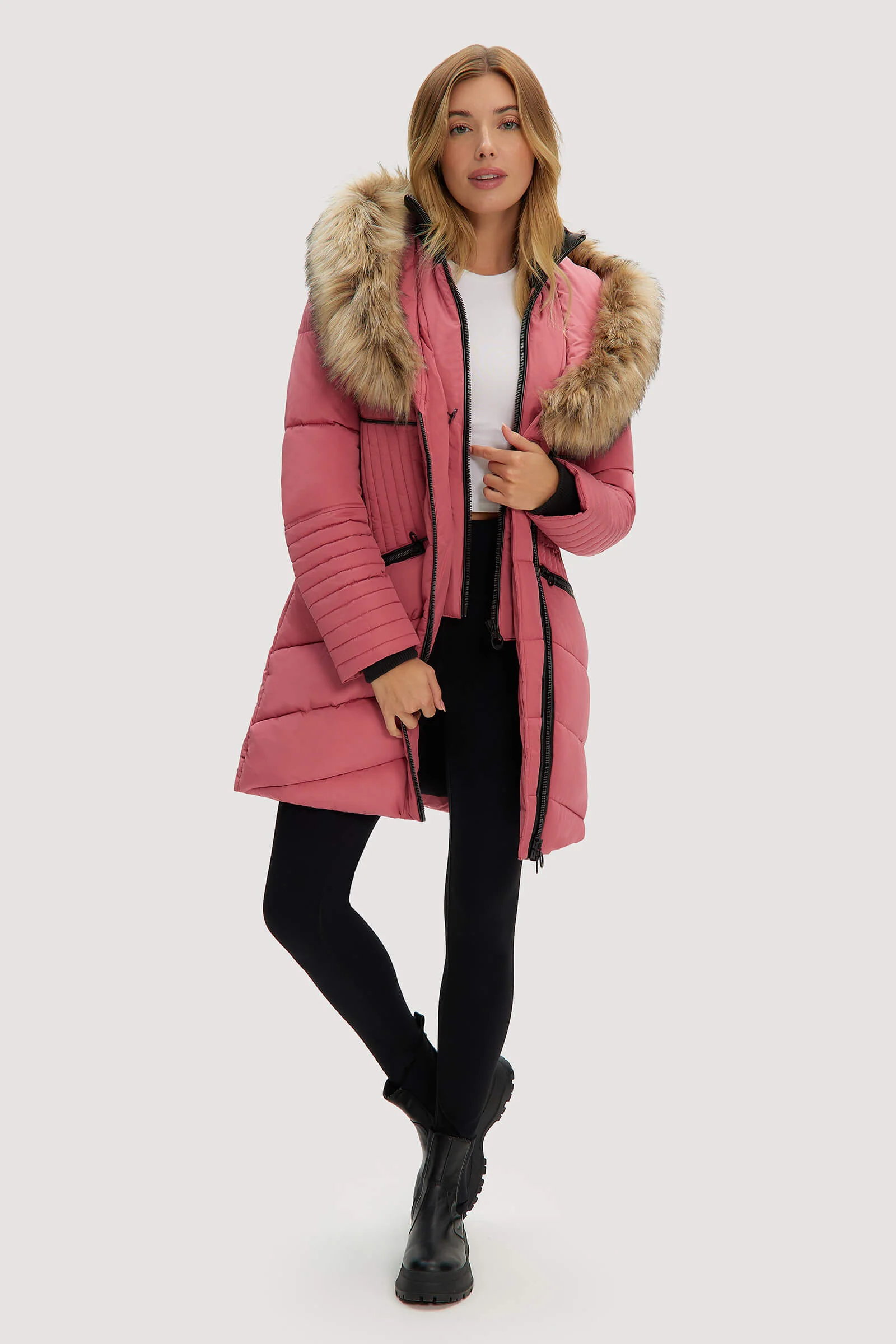 Gigi - Image 25