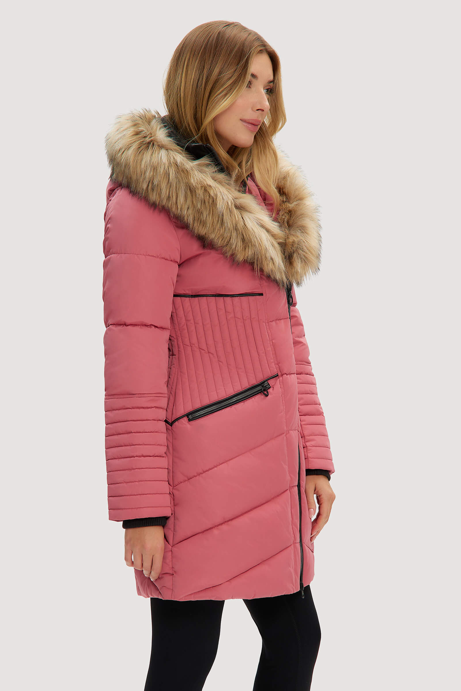 Gigi - Image 27