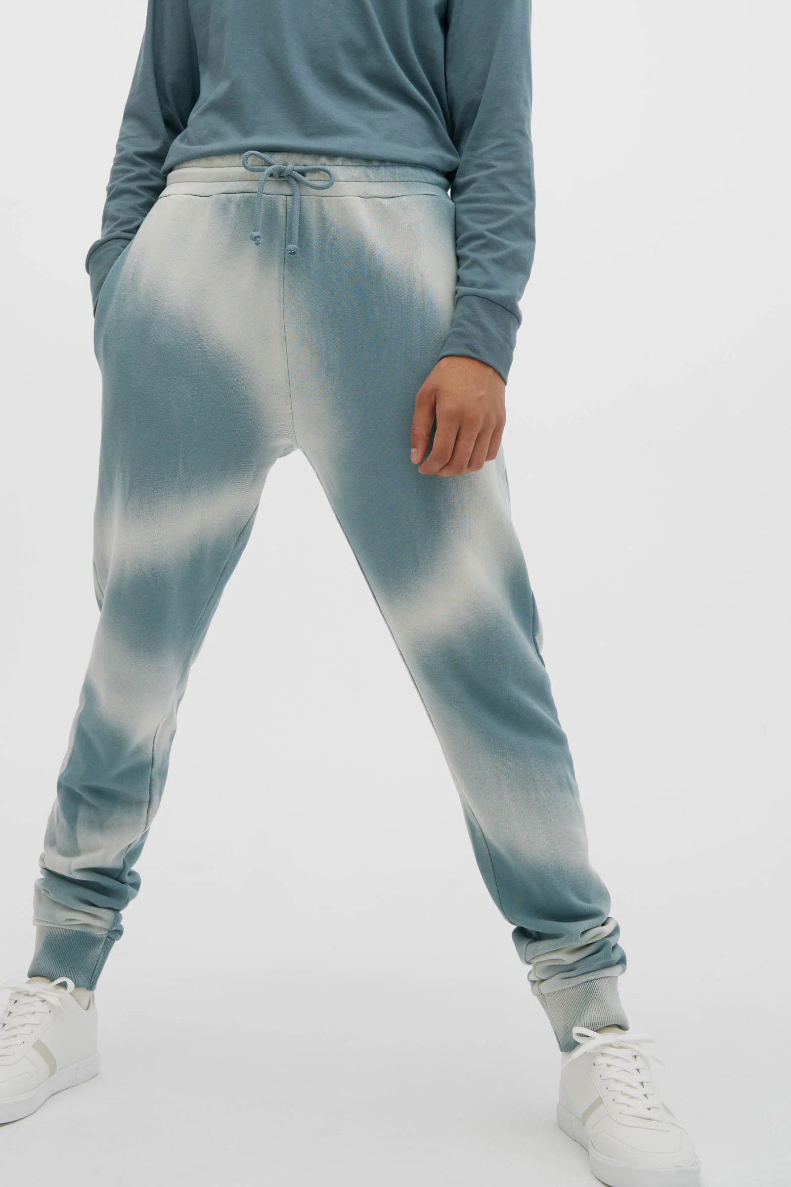 Curtis-02 - Image 12