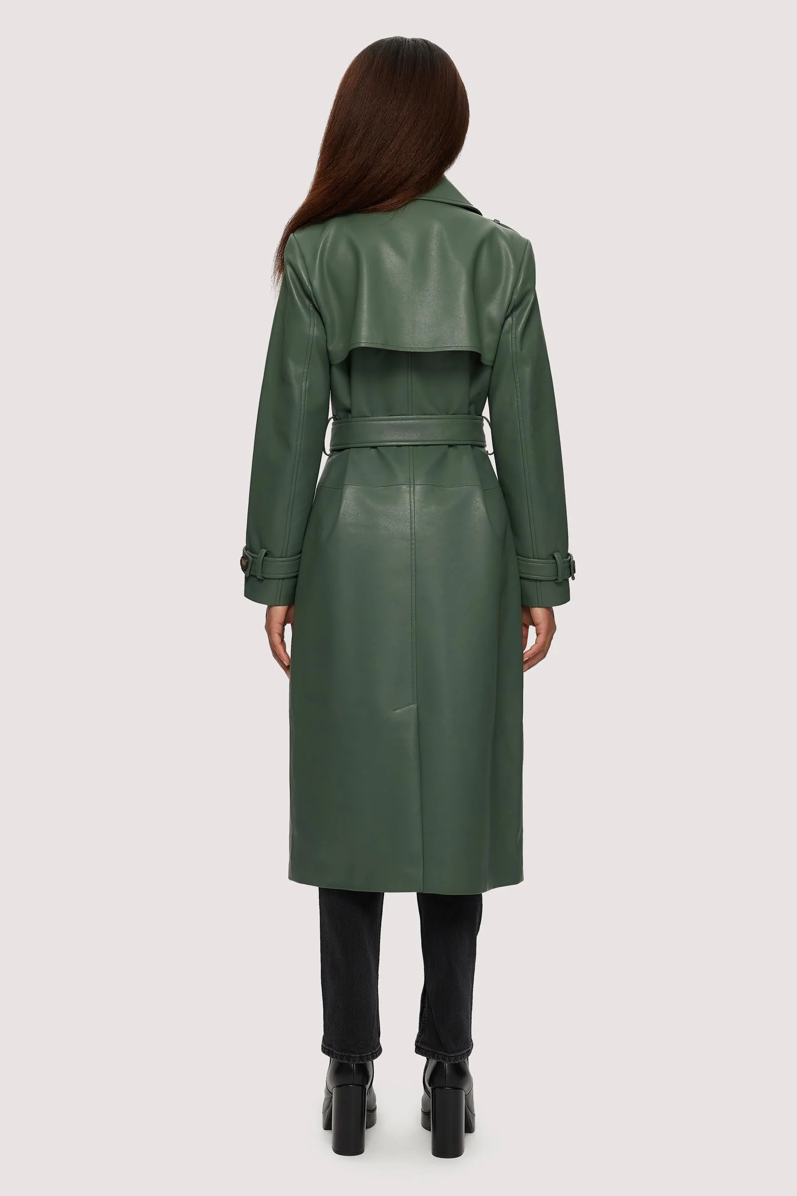 Albina - Image 14