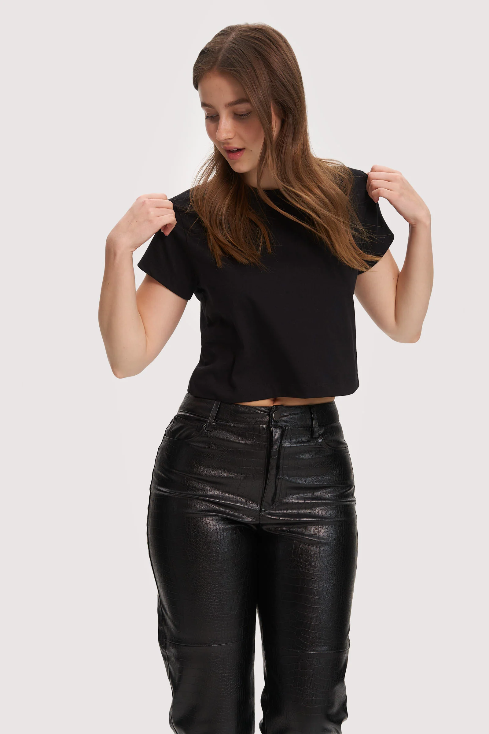 Tay - Image 8