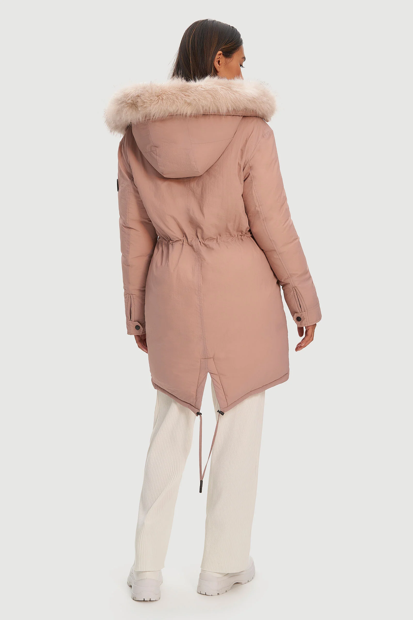 Caroline - Image 4